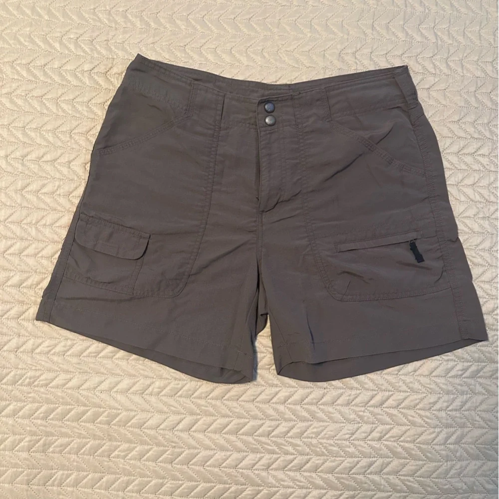 Columbia Brown Cargo Shorts - Picture 1 of 6